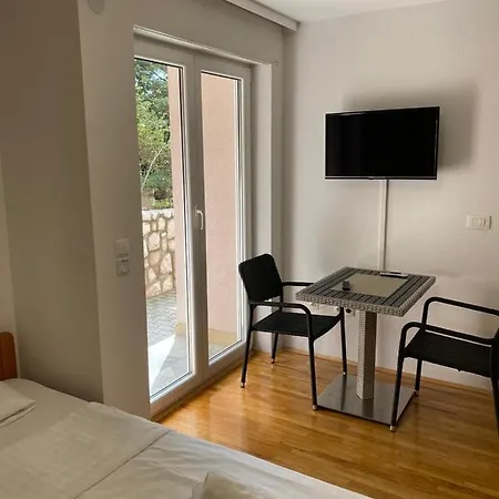 La Apartament *