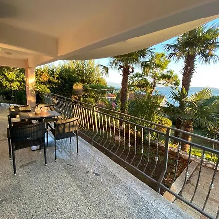 Apartament La Novi Vinodolski