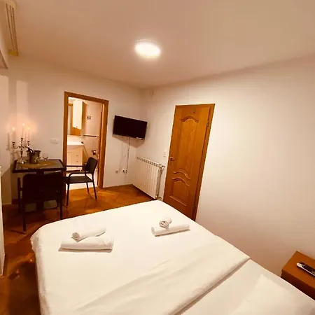 Apartment La