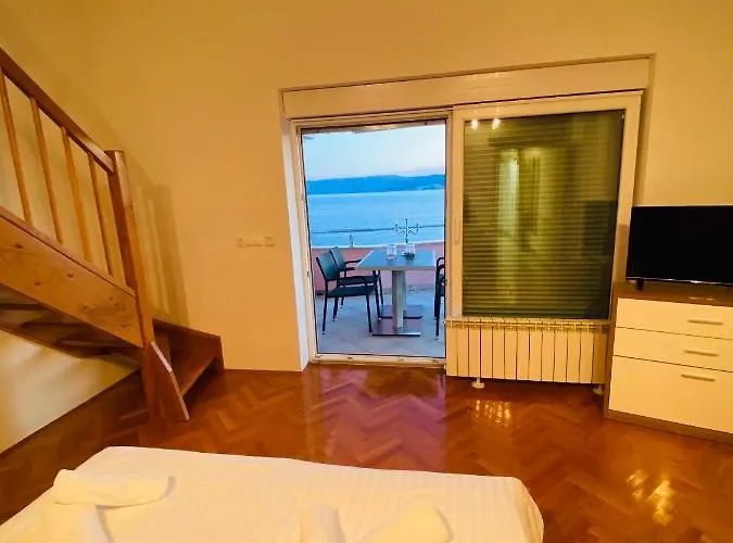 La Apartment *